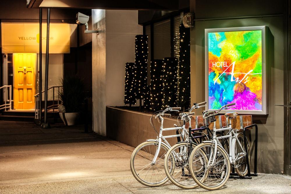 Hotel Arts YYC Екстериор снимка