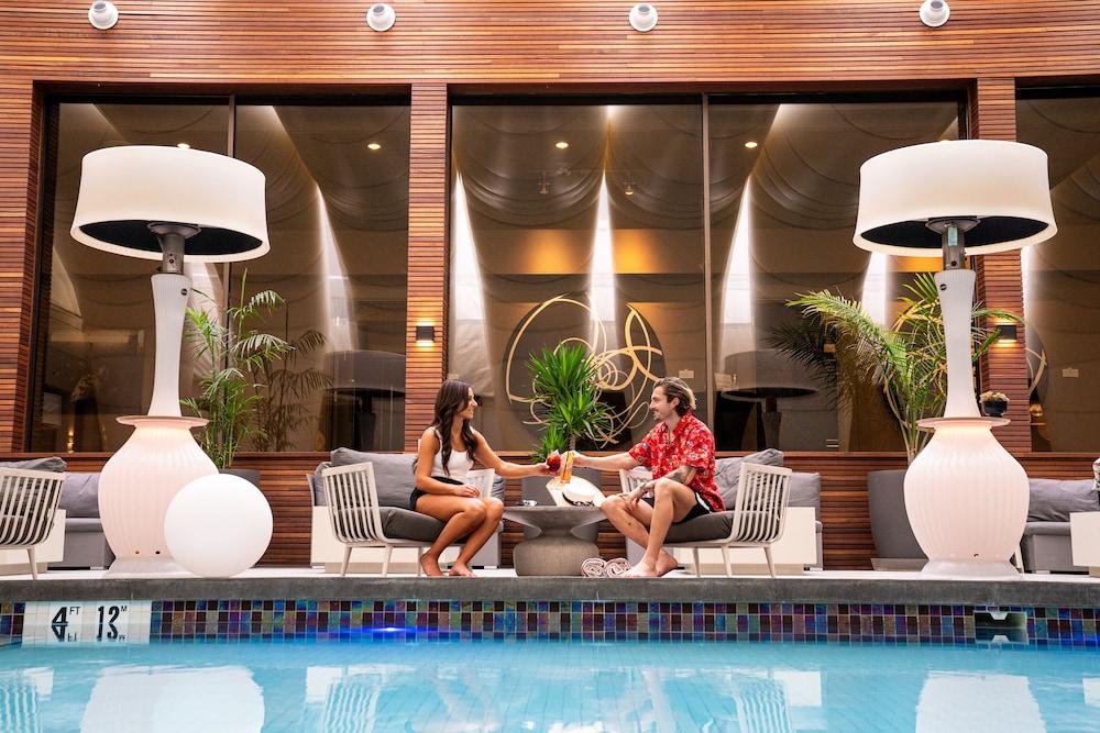 Hotel Arts YYC Екстериор снимка