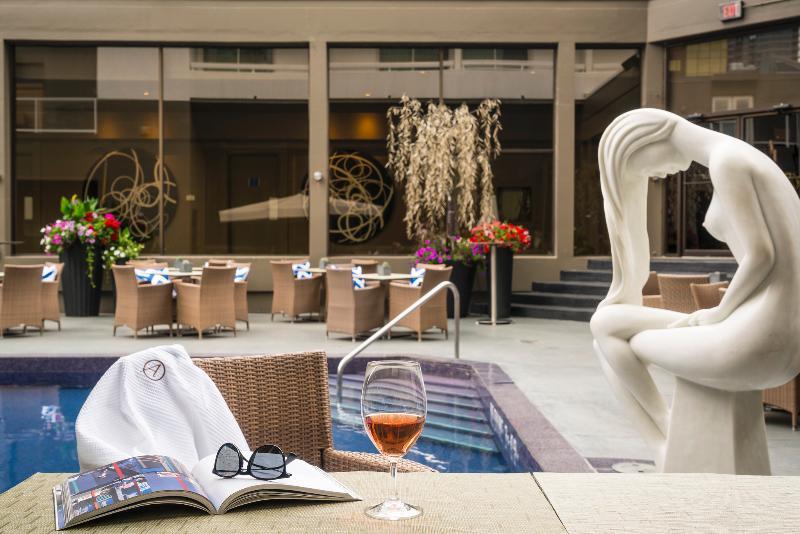 Hotel Arts YYC Екстериор снимка